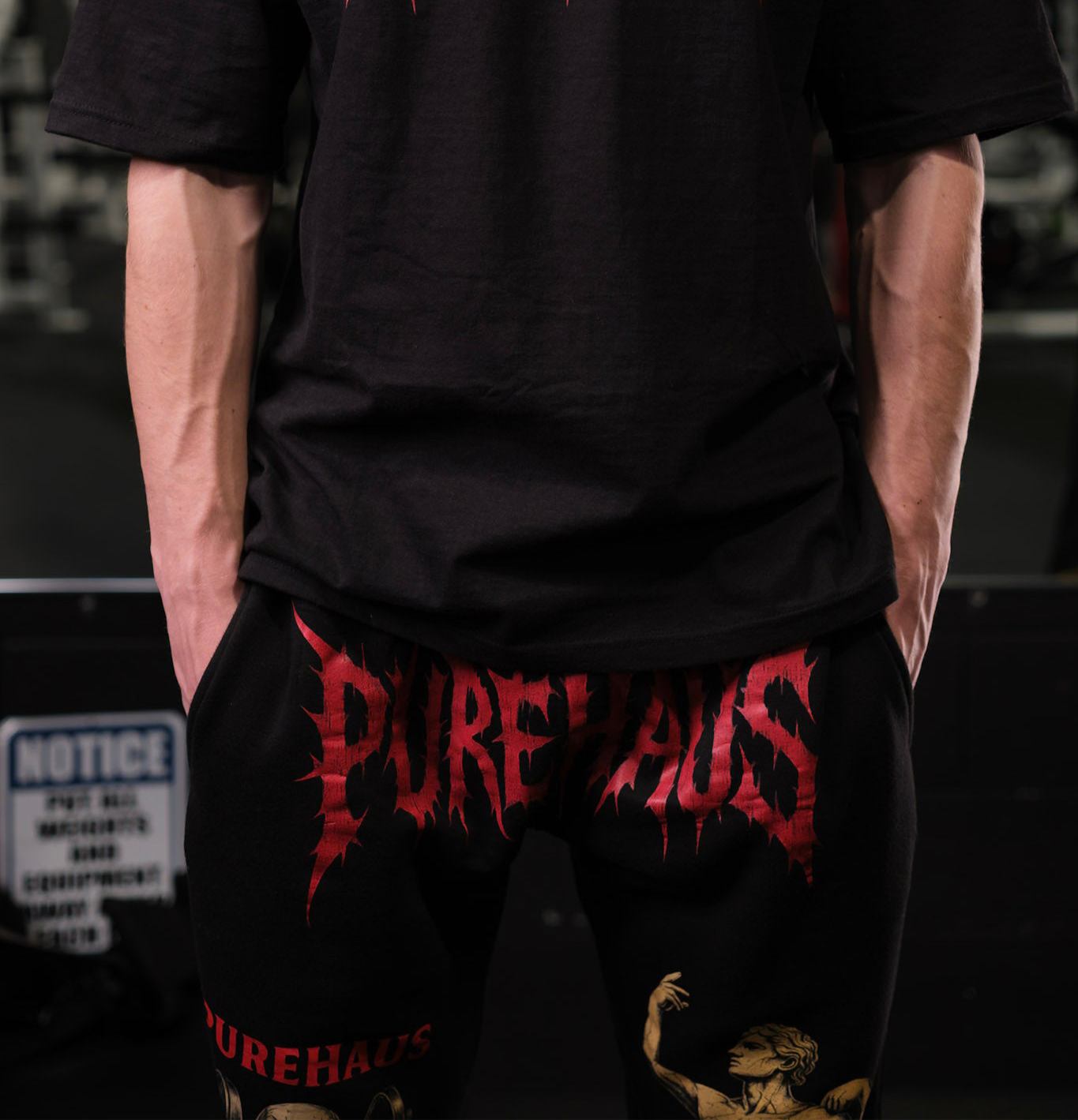 Baggy rock-style sweats